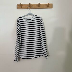 H&M 100% cotton unisex Black & White Striped Crew Neck kids Tee no flaws